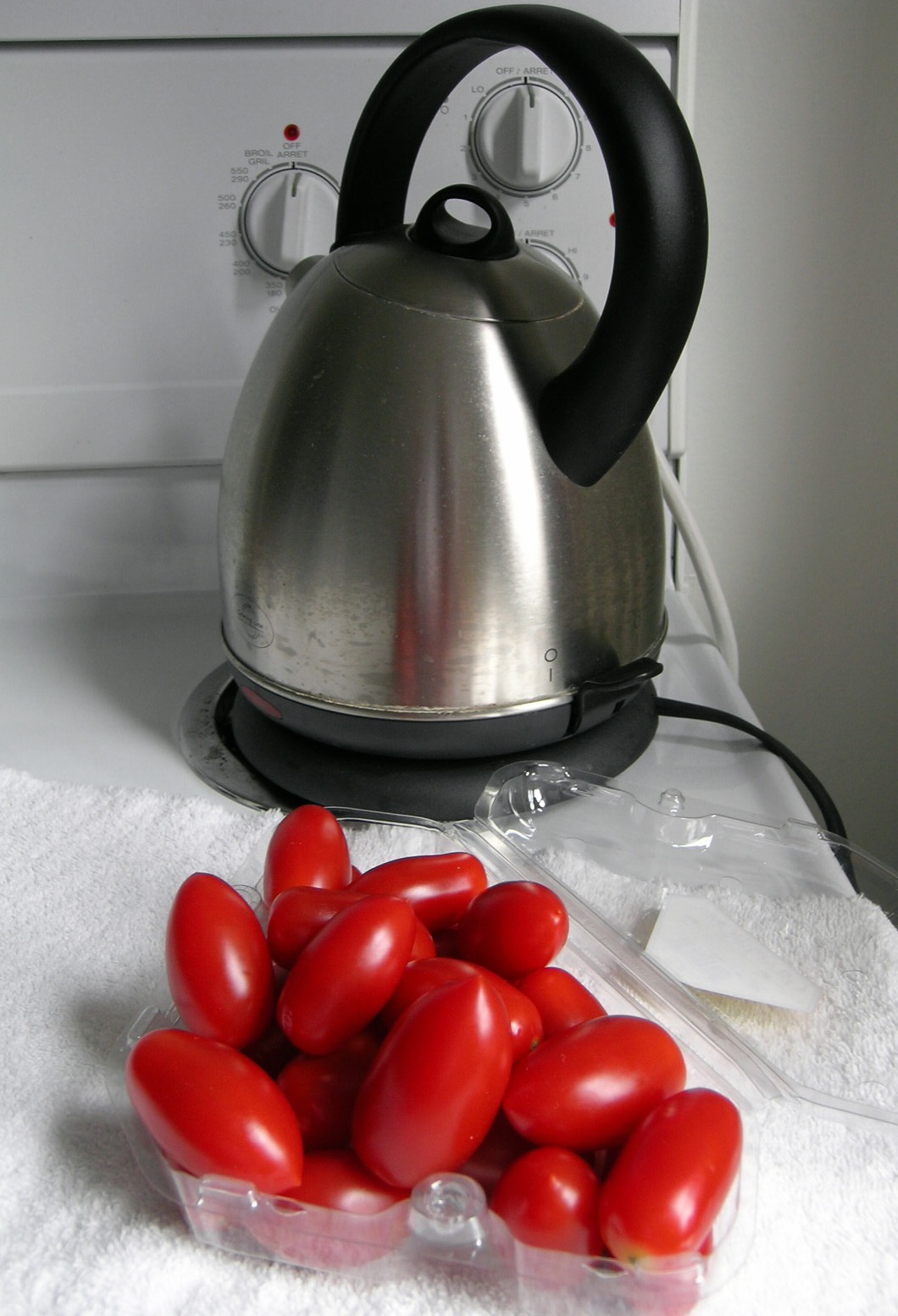 Image: 5 things you didn't know were risks for at home seniors